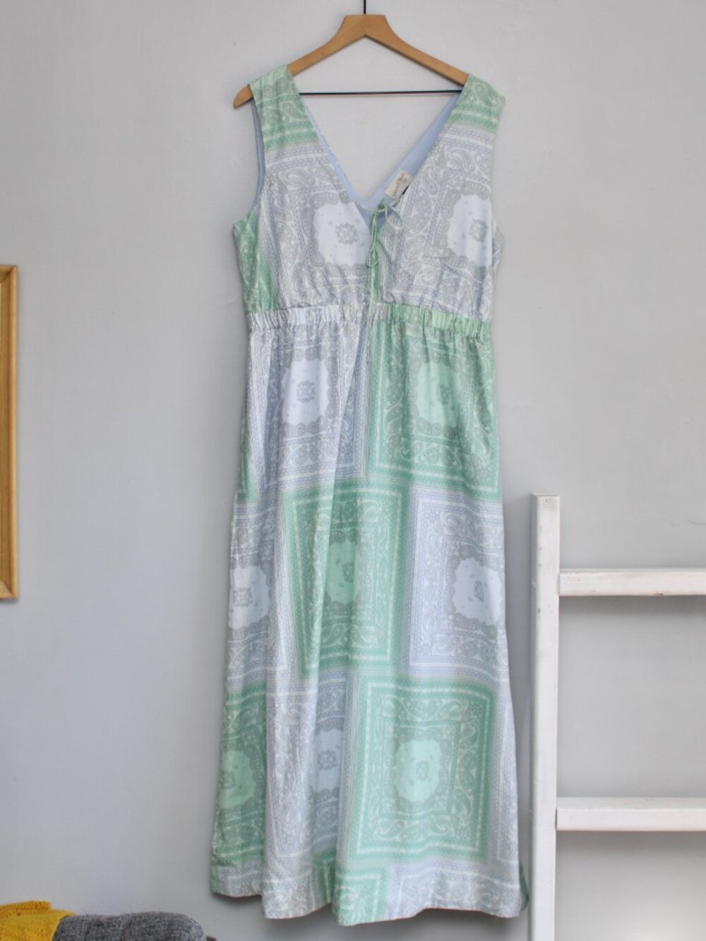 Universal Thread Green & Blue Bandana Print Sleeveless Maxi Dress Size Medium